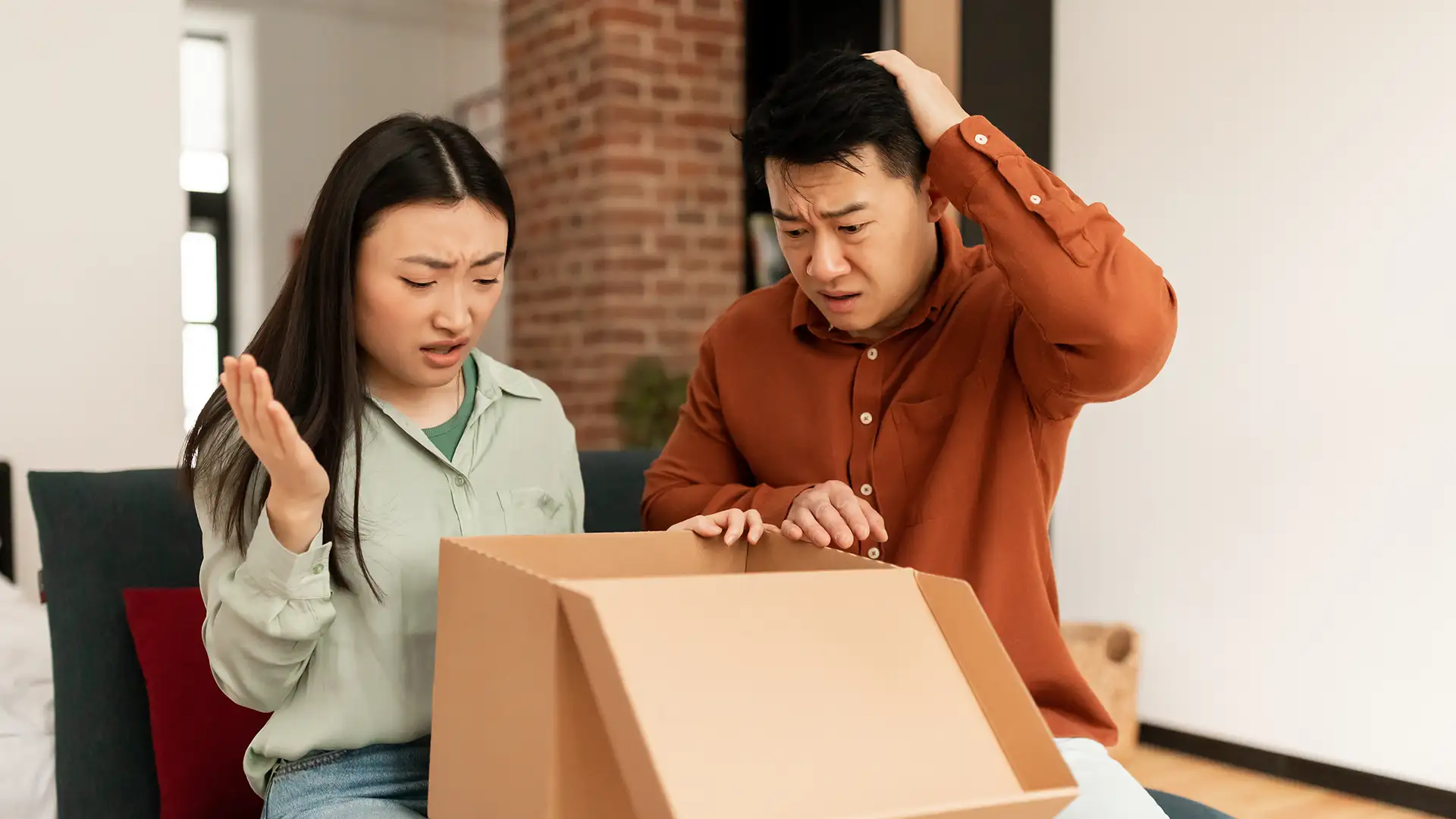 pos-malaysia-delivery-to-east-malaysia-customer-trust.webp