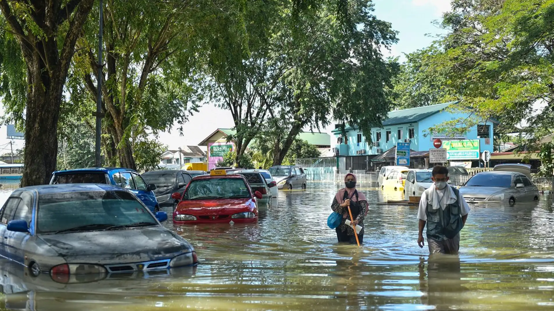 pos-malaysia-flood-season-drivers.webp